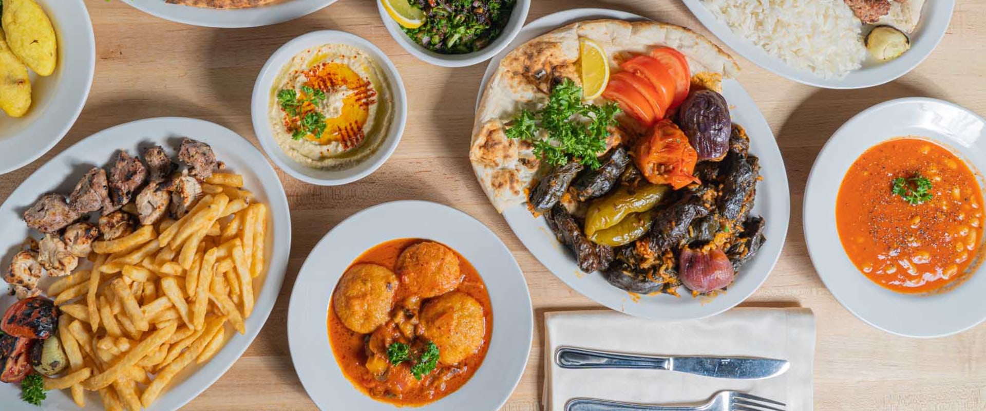 What is a common mediterranean lunch?